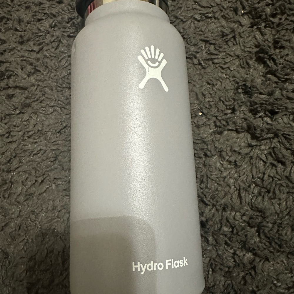 Hydro Flask Matte Gray Bottle